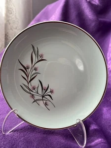 Universal Pottery- Ballerina Line- Strawflower Bread and Butter plate - Picture 1 of 6