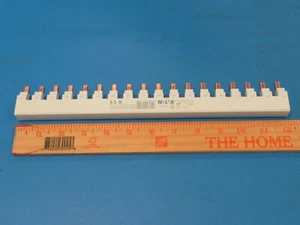 (1) Z-SV/UL-16/3P-3TE/18 Eaton Bussmann Busbar 690V 3 Phase 3 Pole NEW / UNUSED - Picture 1 of 4