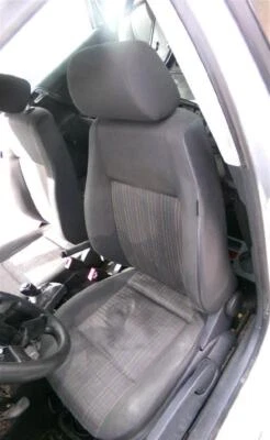 siége avant gauche pour VOLKSWAGEN POLO 1.4 G 2005-2009 2006 94631 - Photo 1/4