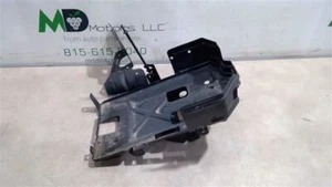 	2016-2020 CHEVROLET MALIBU BATTERY TRAY HOLDER MOUNT BRACKET 84317915 - Picture 1 of 11