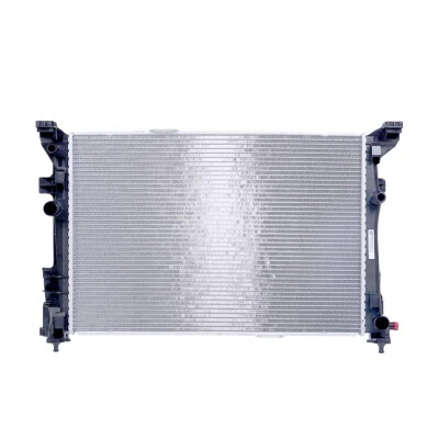 CU13432 Radiator For 18-14 Mercedes-Benz CLA250 18-15 Mercedes-Benz GLA250 — 第 1/4 张图片