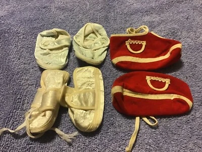 3 X Pair of VTG Infant Shoes: Size 1: Made in Japan: Silk/Satin and Velvet  - Изображение 1 из 4