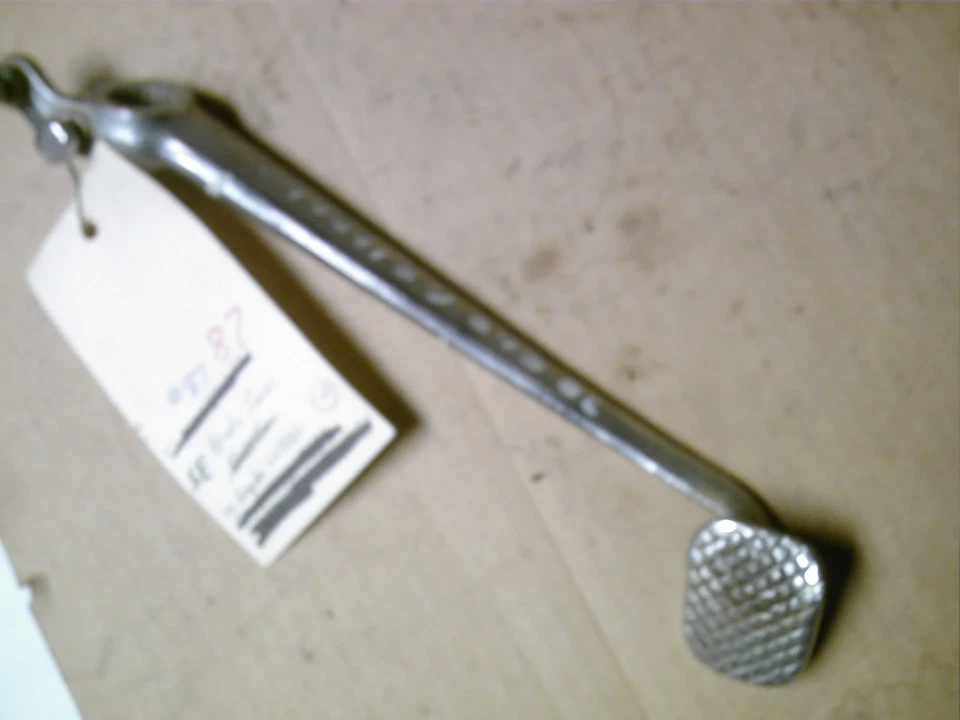 Brazo de palanca de freno trasero Suzuki GS 1000 L 1979 Foto 1 de 1