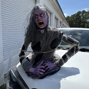 Spirit Halloween 2010 Demonica Zombie Tekky Animatronic Prop Original - Picture 1 of 10