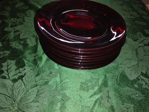 Anchor Hocking Vintage Royal Ruby Red Glass Set of 8 6" Plates 1938-1967 USA - Picture 1 of 7