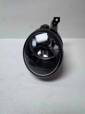 Farol de neblina lateral passageiro Volkswagen EOS 2007-2011 1T0 941 700C fabricante de equipamento original - Imagem 1 de 4