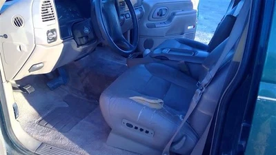 Windshield Wiper Motor Fits 91-02 CHEVROLET 3500 PICKUP 1222432 - Image 1 of 4