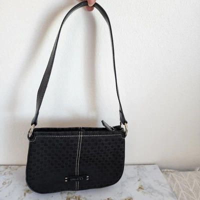 Bolsa de mão Nine & Co pequena preta alça de ombro - Imagem 1 de 4