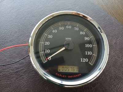 Harley Davidson Speedometer Speedometer 08-10 Softail Fatboy Night Train 5761 Miles - Image 1 of 4