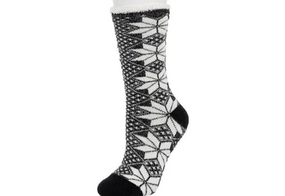 NWT Womens Cuddle Duds Plush Double Layer Lounge Gripper Slipper Socks  SZ 4-10 - Image 1 of 4