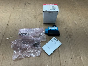 NEW IN BOX HONEYWELL MICRO SWITCH BZE6-2RN7 - Picture 1 of 4