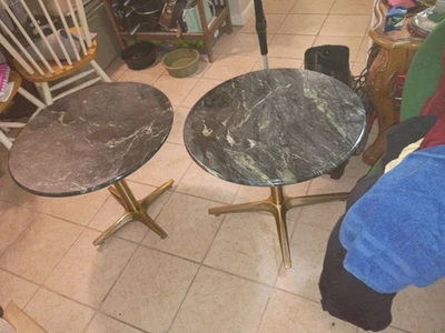 mesas auxiliares superiores de mármol vintage Foto 1 de 4
