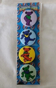 Set spille bottoni The Grateful Dead con licenza lotto 4 pezzi orsi danzanti nuove - Foto 1 di 6