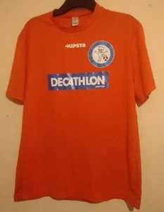 FC DECATHLON DREIEICH 634 FOOTBALL CLUB FC RED MATCH WORN S/S SHIRT TSUBASA 17 L - Picture 1 of 9