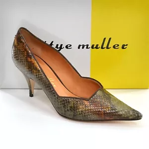 Ladies Bettye Muller $370 Storie Python Pumps 37.5 / 7 Heels Shoes New in Box - Picture 1 of 4