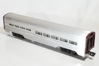 Lionel 2534L O Scale Passenger Illuminated Pullman Car Silver Spoon - Image 1 of 4