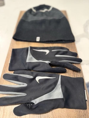 Nike Running Hat Gloves Socks Combo L - Image 1 of 4