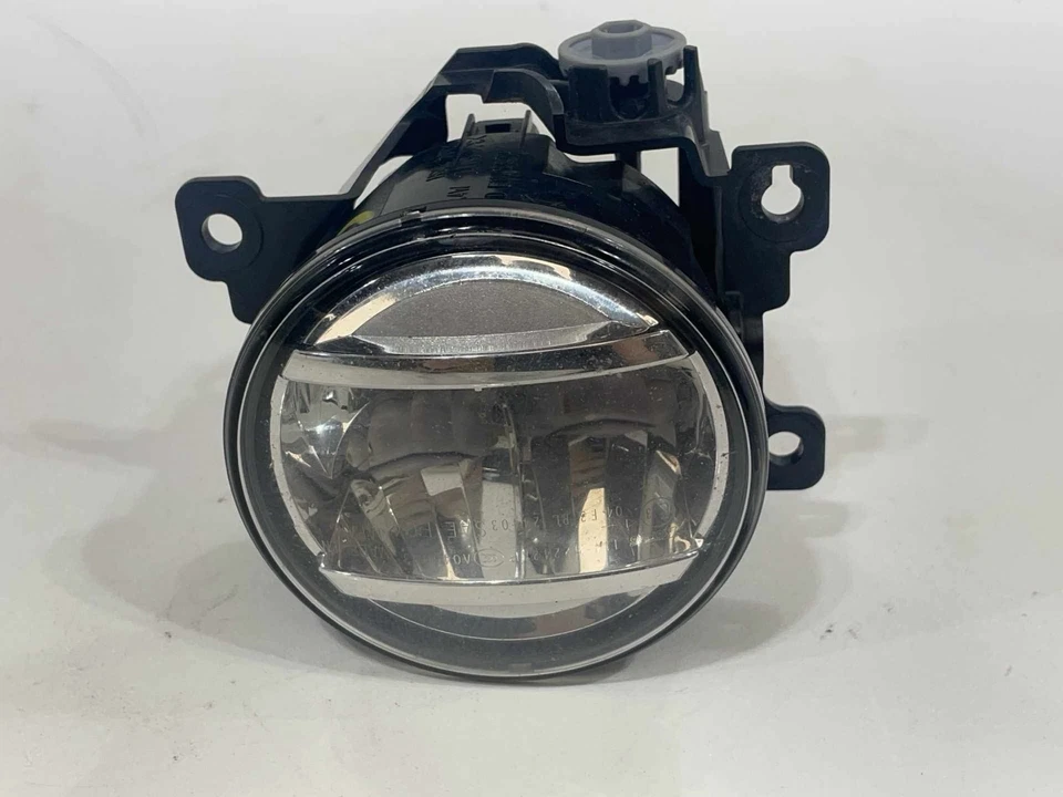 Luz antiniebla LED 33900TEYY01 OEM para pasajero derecho Honda Pilot 2019-2022 Foto 1 de 4