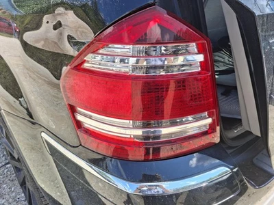 Used Left Upper Tail Light Assembly fits: 2007 Mercedes-benz Mercedes gl-class 1 - Image 1 of 4