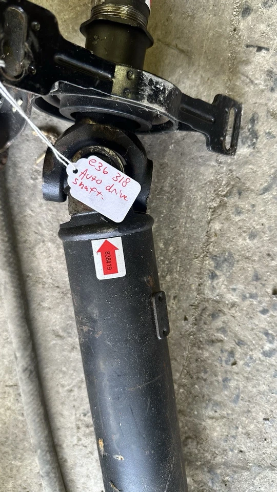 BMW E36 323i 325i 328i 1992-1999 eje de hélice de transmisión para transmisión automática junta en U Foto 1 de 1