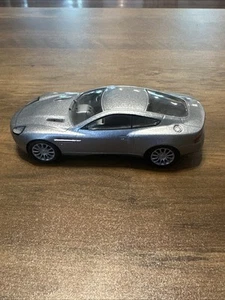 Corgi James Bond Aston Martin V12 Vanquish No. CCO7503 -Die Another Day Movie - Picture 1 of 6
