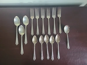 15 pezzi Plymouth Silverplate set forchette e cucchiai - Foto 1 di 13