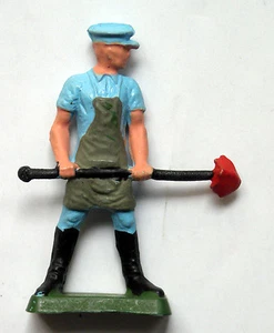 MINI STARLUX 34 mm - SOIGNEUR ZOO ou CIRQUE AVEC VIANDE - Picture 1 of 1