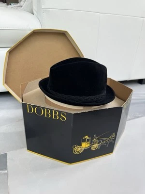 Fedora de terciopelo negro True Vintage Dobbs Fifth Ave en CAJA ORIGINAL talla 7 1/8 Foto 1 de 4