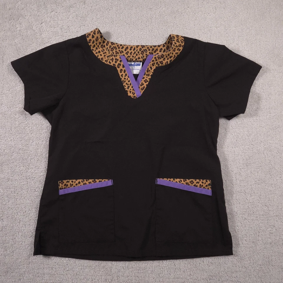 Camisa Landau Medical Scrub Feminina Média Preta Leopardo Decote V Bolsos Top - Imagem 1 de 4