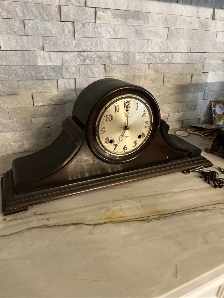 Gilbert 1807 Mantle Clock 21” de largura 9,5" de altura - Imagem 1 de 4