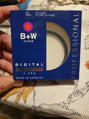 Schneider UV 010 2C (66070231) 62mm Filter - Image 1 of 3