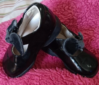 Sapatos para bebês meninas tamanho 4 da KID CONNECTION #2 - Imagem 1 de 4