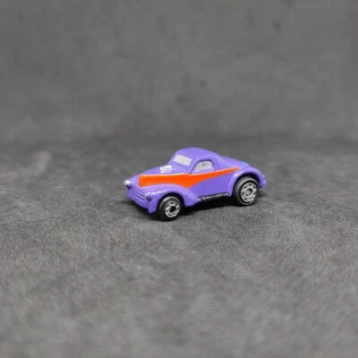 Micro Machines vintage Willys Coupe 1941 viola - Immagine 1 di 2