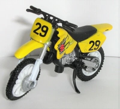 Genial / SUZUKI RM 125 / Neumático de Goma Motocicleta / Motocross / ENVÍO GRATUITO Foto 1 de 3