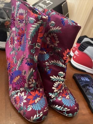 Botas para mujer Foto 1 de 4