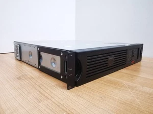 UPS Smart UPS 750 - SUA750RMI2U APC monté en rack. Piles retirées - Photo 1/6