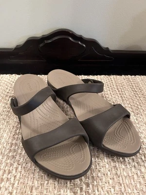 Crocs Cleo V Sandals Women Sz 11 Shoes Brown Tan Slip On Comfort Casual Outdoor - Image 1 of 4
