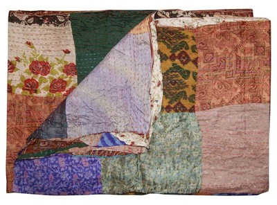 Taj Hotel Kantha Silk Blend Throw | Multi12 | 60"x90" Foto 1 de 3