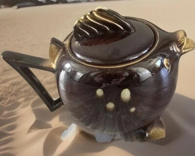 Jarro cremoso japonês antigo marrom gotejamento antropomórfico Tilso Kitsch - Imagem 1 de 4