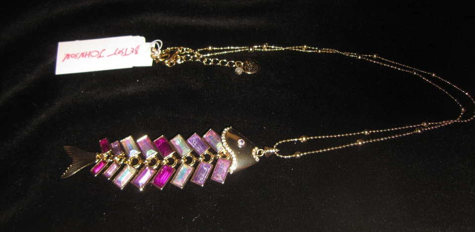 Betsey Johnson Glitter Reef Fishbone Pendant Necklace in Pink Tones A30h