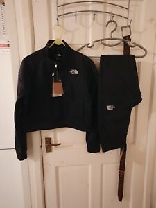 WOMENS THE NORTH FACE BLACK CROPPED TRACKSUIT SET SIZE MEDIUM £140