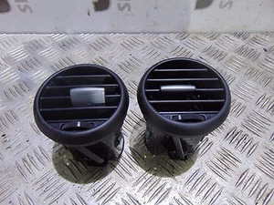 SEAT LEON 2011 PAIR OF AIR VENTS - Picture 1 of 3