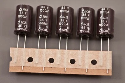 (48) Condensadores electrolíticos SAMYOUNG (NXB) 35v 1000uF 105°C (Corea del Sur) Foto 1 de 3