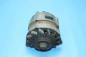 Alternator 14V 45A Bosch 0120400900 Ford Taunus Sierra Granada Transit - Picture 1 of 4