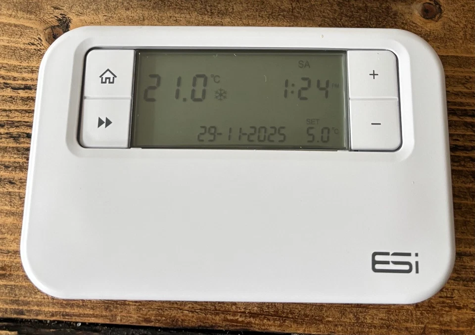 ESI Wired Programmable Room Thermostat ESRTP4+ Boiler Plus Compliant *MINT CON* - Image 1 of 1