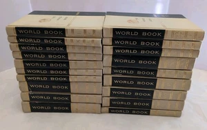The World Book Encycopledia (1960) Complete 19 Book Set White Green - Picture 1 of 19