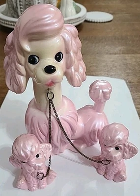 Estatuillas MCM de cerámica caniche rosa mamá cachorros encadenadas 3 Japón vintage perladas Foto 1 de 4