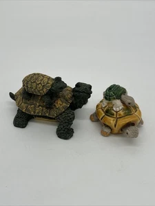 Set Of 2 Green & Yellow Shell Turtles With Baby Turtles Figurines / Bobblehead - Picture 1 of 21