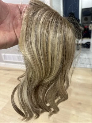 Peluca Raquel Welch Simmer Elite Sombreada Esmaltada Arena RL16/21SS Encaje Frontal Atado a Mano Foto 1 de 4