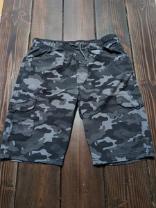 Boys Univibe Shorts Size Medium - Picture 1 of 6